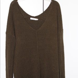 Lulu’s side slit sweater